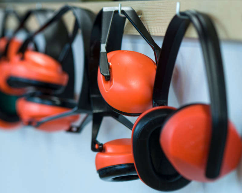 Hearing protection at work 1000 x 800