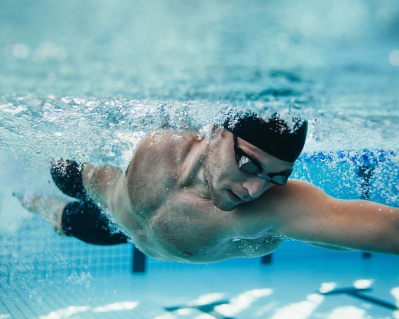 Swimming 1000 x 800
