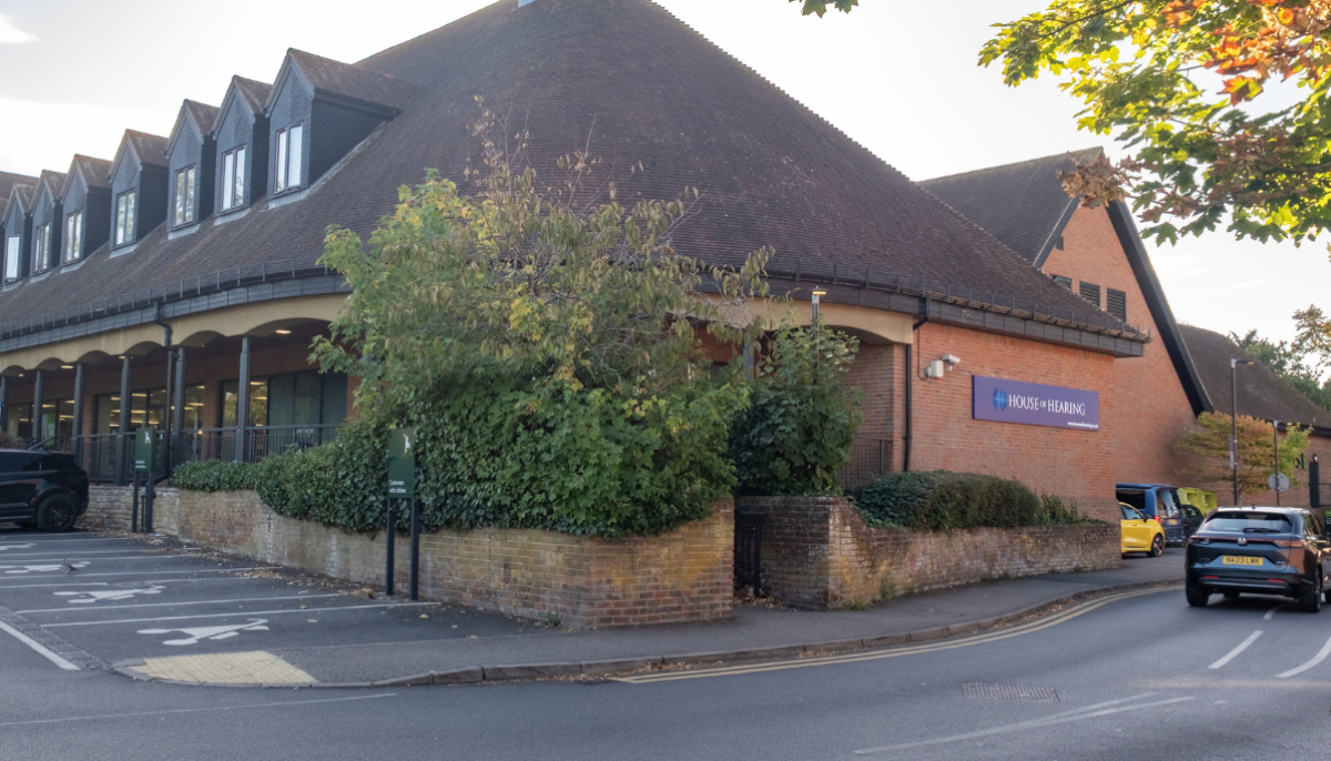 Thame 1200 x 688