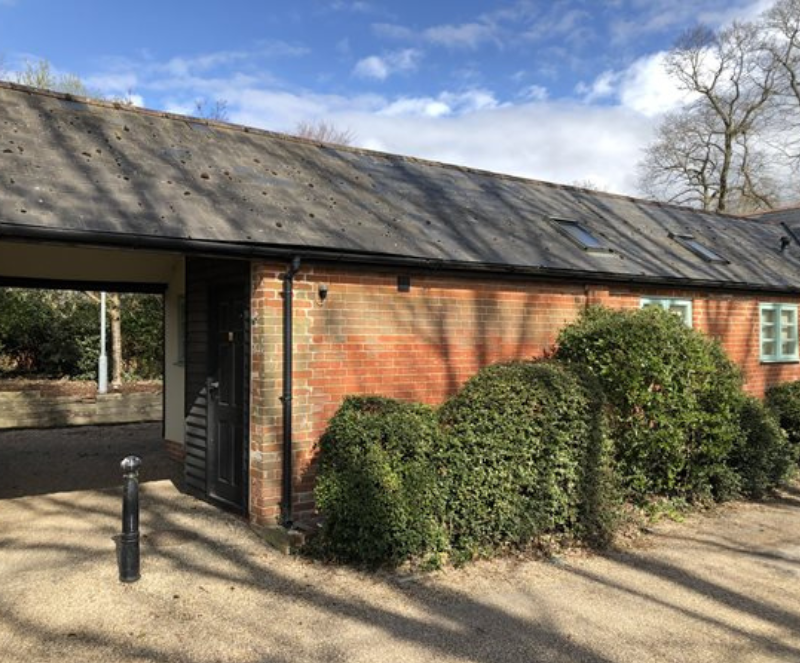 Hadleigh exterior Clinic gallery images